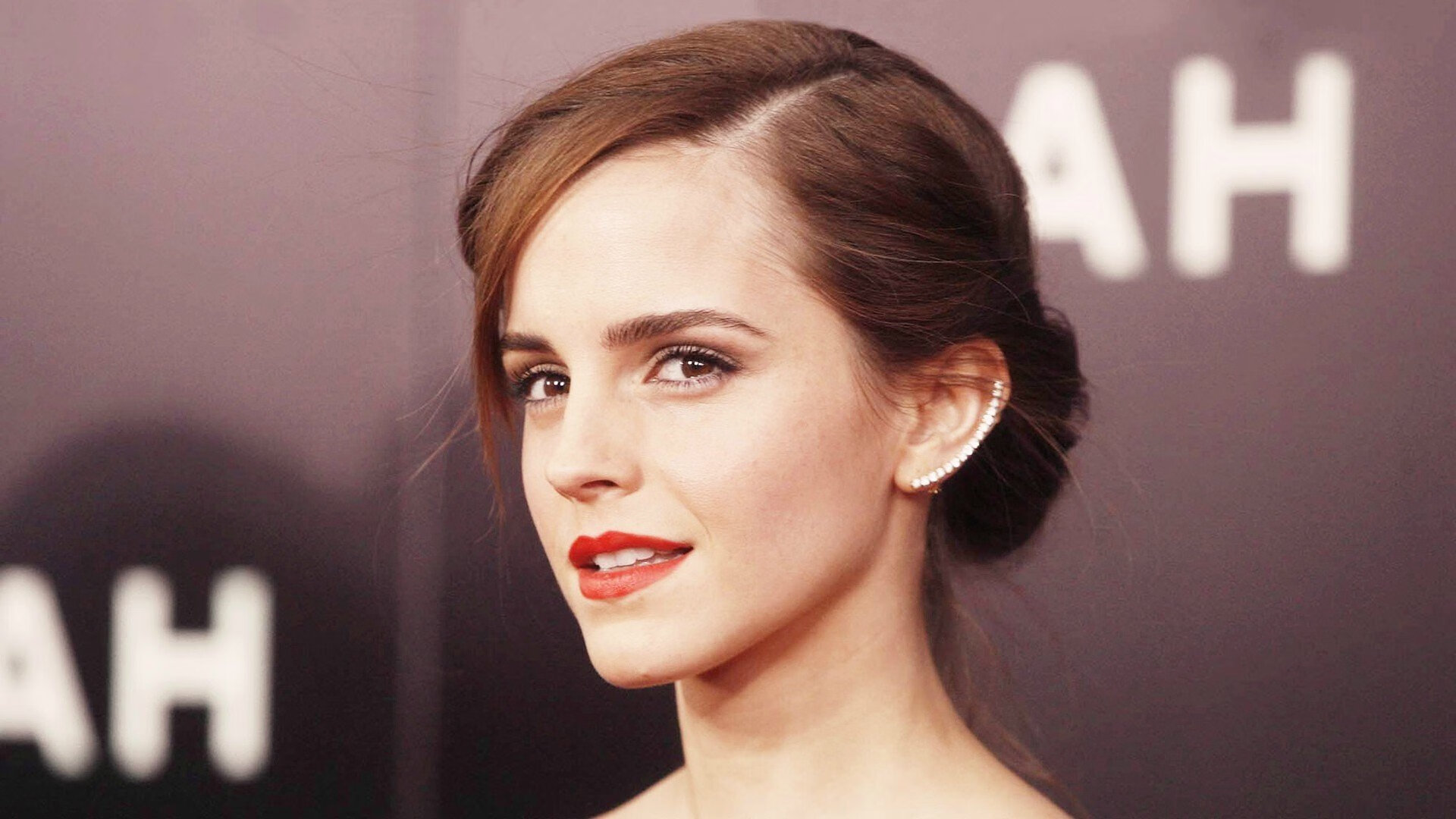 博卡攻守转换节奏偏慢，被拜仁反击多次打穿，博卡俱乐部著名球星