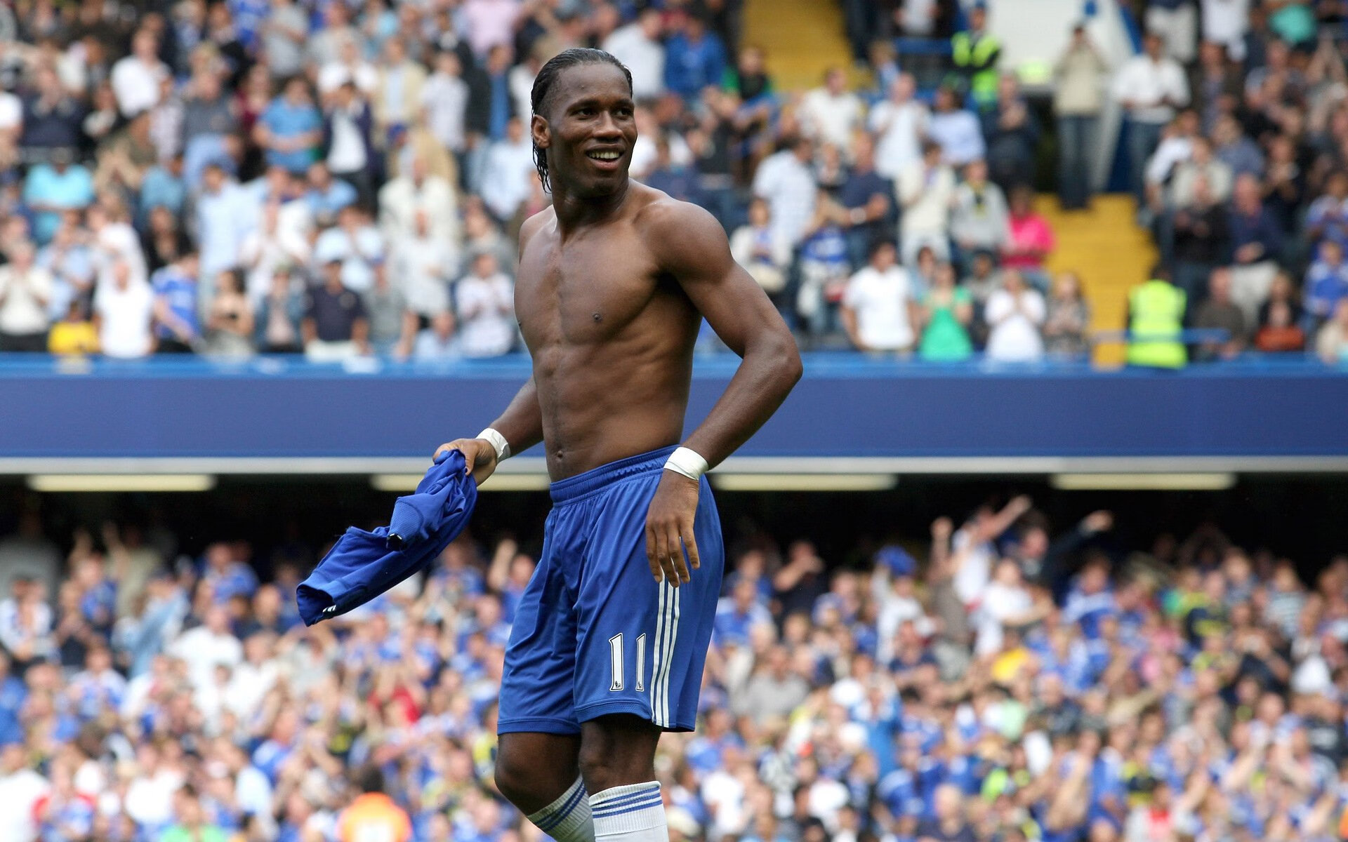 世界杯激情轰鸣：精彩瞬间不断涌现！，世界杯50大震撼瞬间