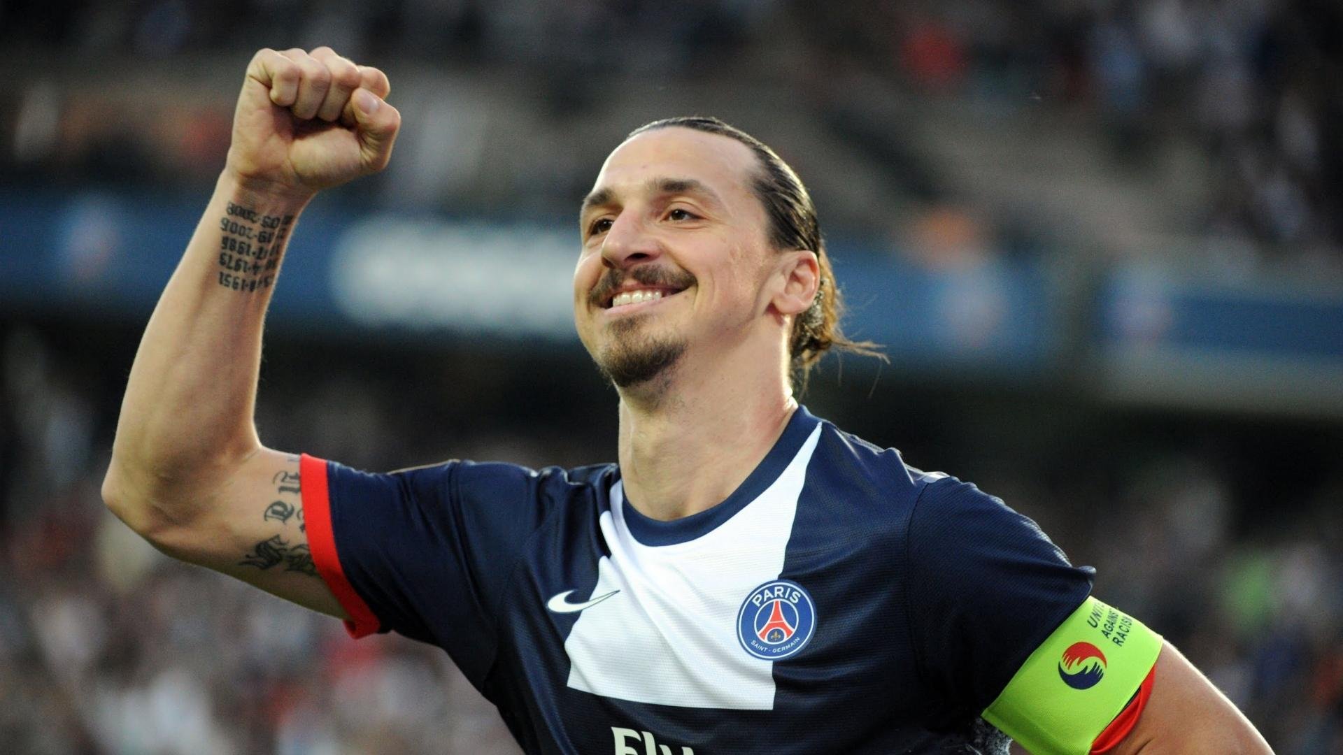 世界杯激情再燃：经典瞬间永远不灭！，世界杯精彩瞬间视频